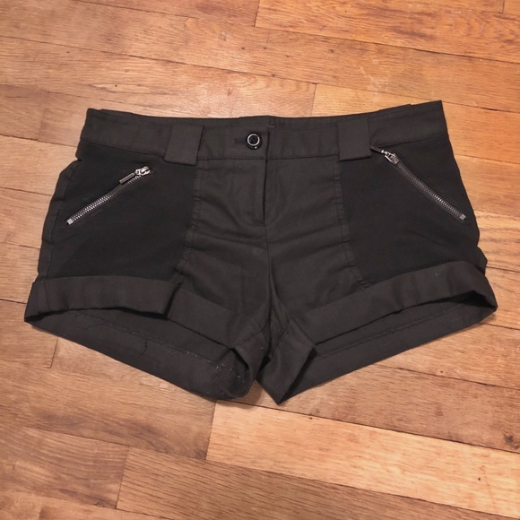 Bebe Women’s Black Shorts Size 2 - Picture 3 of 5